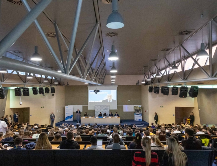 Národohospodářská fakulta VŠE v Praze vydala Výroční zprávu za rok 2024