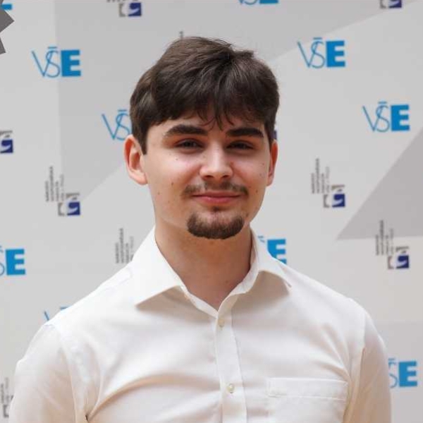 Daniel Charvát